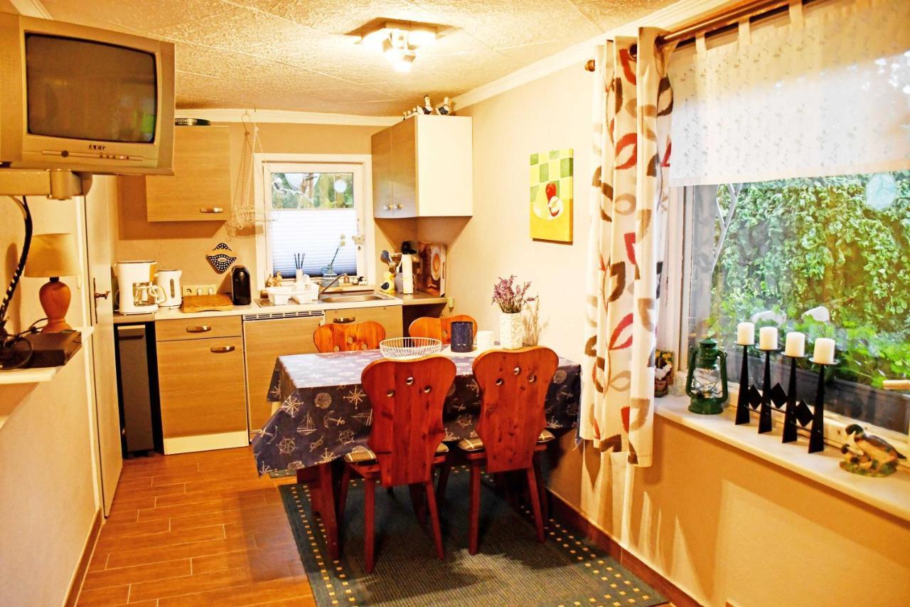 Ferienhaus Fam_ Lemke 베르겐 아우프 뤼겐 외부 사진
